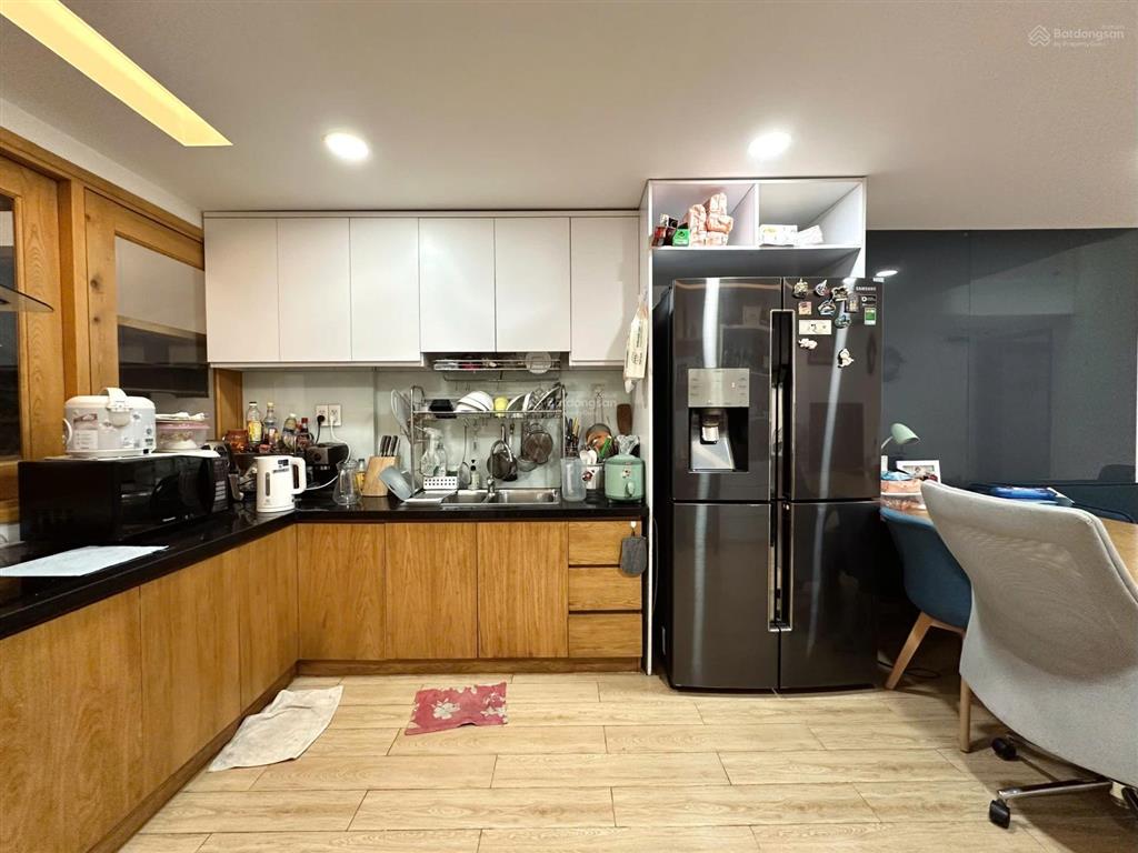 Bán nhà phố quận 1 khu tân định 4.2x16.6m gần hai bà trưng
