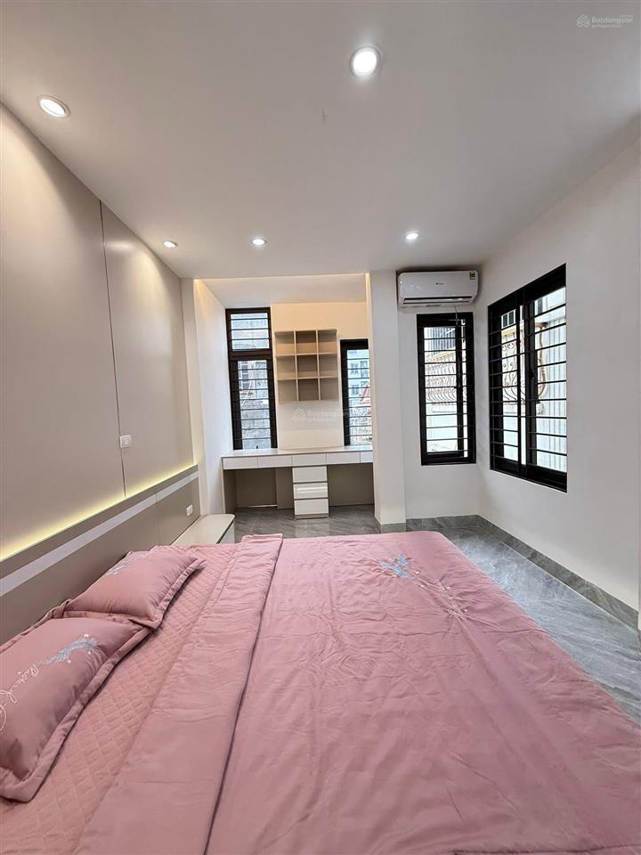 Chính chủ 100% bán căn nhà 5 tầng lê đức thọ, phường cầu giây, nhà mới, nội thất hiện đại, hơn 9 tỷ