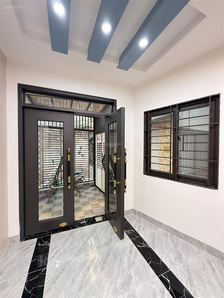 Chính chủ 100% bán căn nhà 5 tầng lê đức thọ, phường cầu giây, nhà mới, nội thất hiện đại, hơn 9 tỷ