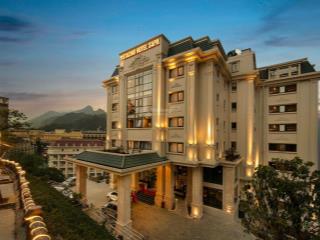 Bán khách sạn trương công giai, cầu giấy, 200m, 9 tầng, mt11m, lô góc, 48 phòng, 188 tỷ