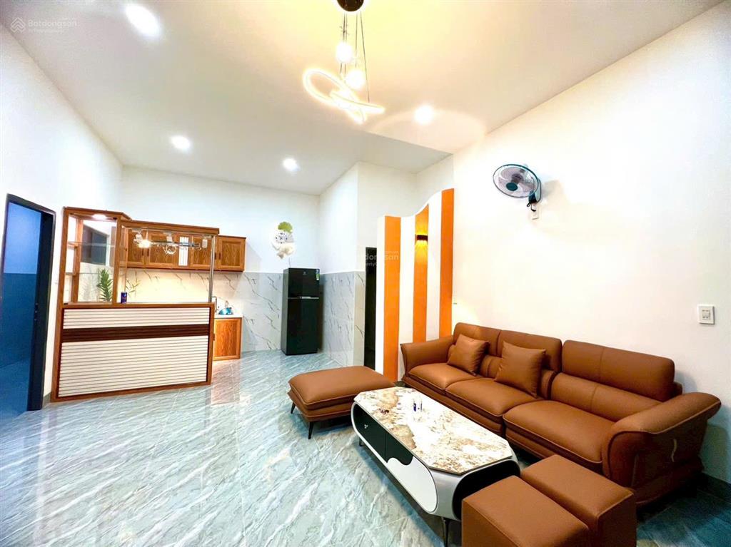 5 tỷ 300 triệu căn nhà 90m2 đường 10m hòn rớ 1, phường nam nha trang