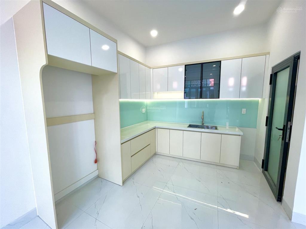 Kẹt tiền cần bán căn nhà 5 tỷ 350 triệu ngay khu du lịch tháp bà cách biển 300m