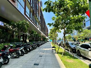 Cho thuê căn shophouse galleria metropole mặt tiền đường lớn kế bên highlands, làm việc chính chủ