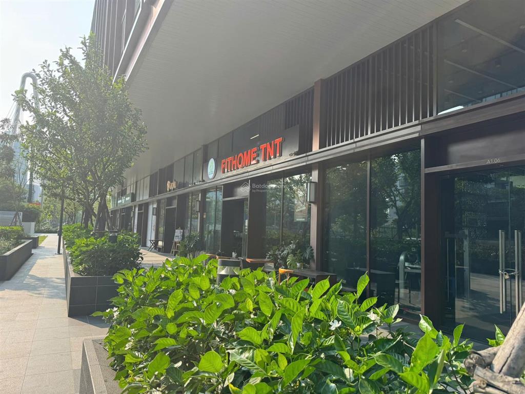 Cho thuê căn shophouse galleriametropole mặt tiền đường lớn kế bên highlands, làm việc chính chủ