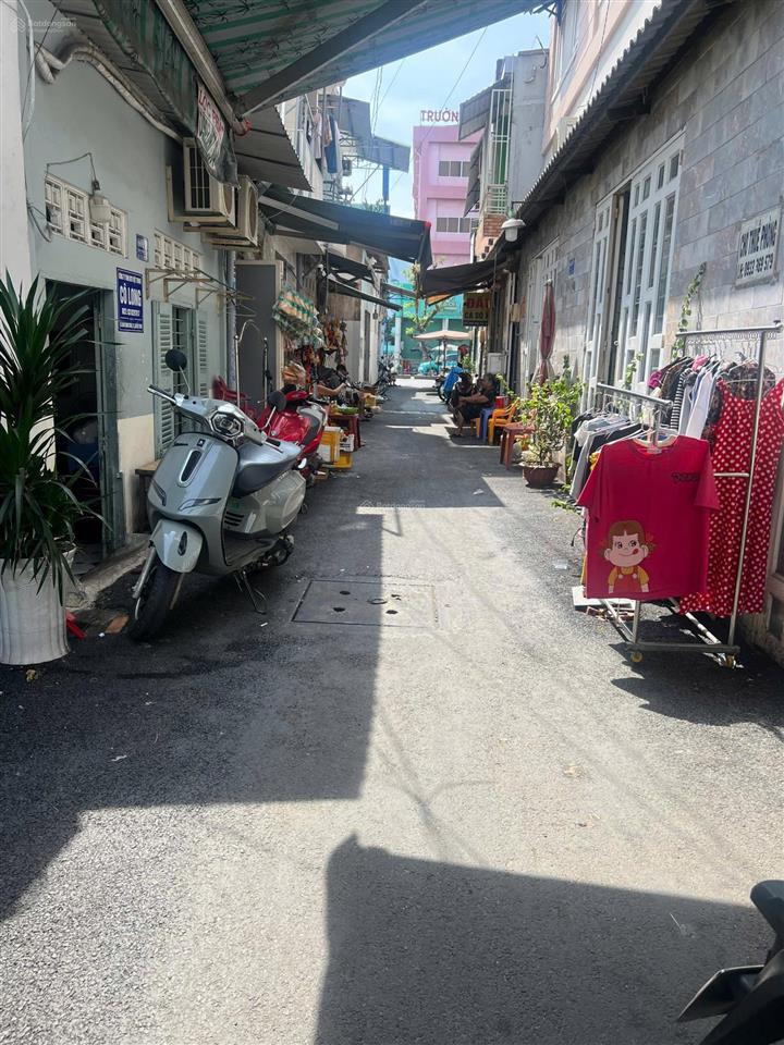 Nhà vị trí đẹp, 600/8 quang trung phường 11 gò vấp (cách mặt đường quang trung 15m)
