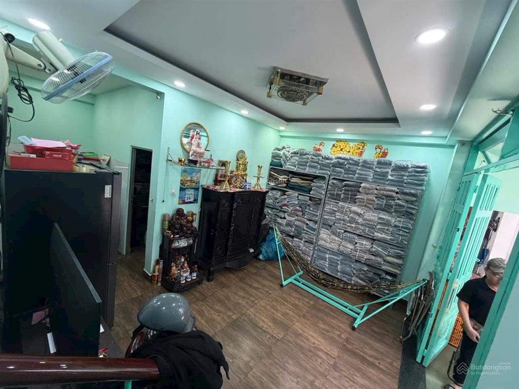 Hàng thơm vị trí đẹp.quang trung phường gò vấp hcm