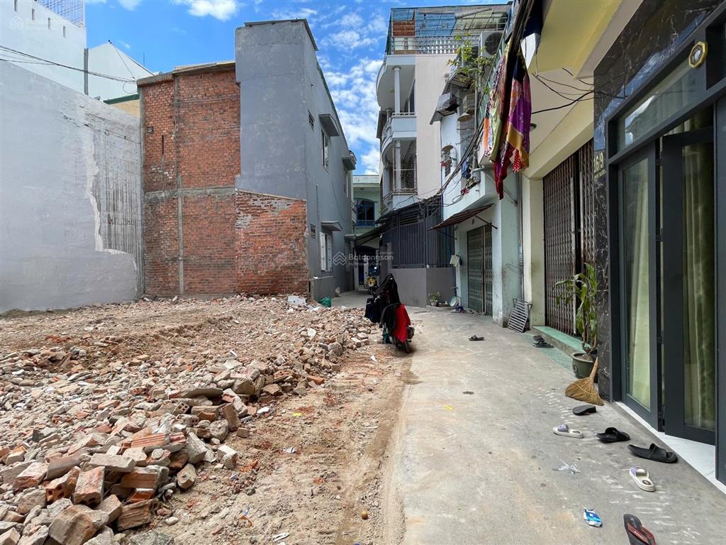 Đất p. nam nha trang. cách biển trần phú 2km. chỉ 2,15 tỷ. sổ hồng. tặng bản thiết kế nhà 3 tâng