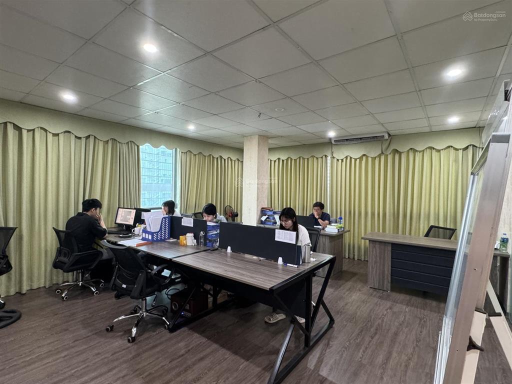 Cho thuê văn phòng tầng 6 tòa nhà 210 trung kính, cầu giấy