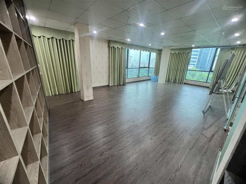 Cho thuê văn phòng tầng 6 tòa nhà 210 trung kính, cầu giấy