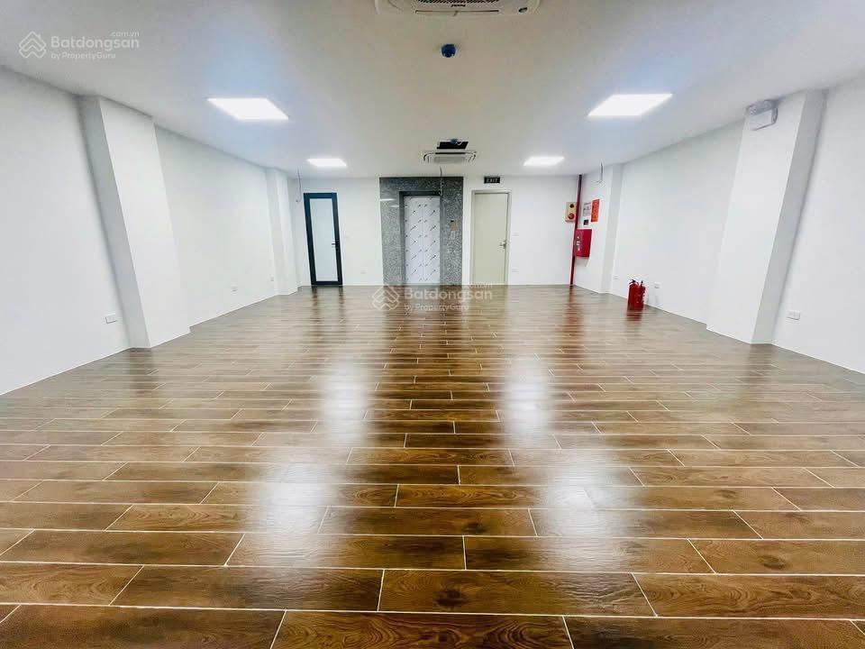 Chính chủ cho thuê văn phòng đẹp tại nguyễn đổng chi, 14,5triệu, 85 m2, nhiều tiện ích. vp siêu đẹp