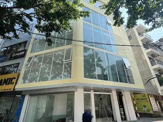 Cho thuê gấp nhà mặt phố 204 võ chí công, 55 triệu, 300 m2 đẹp, nhiều tiện ích