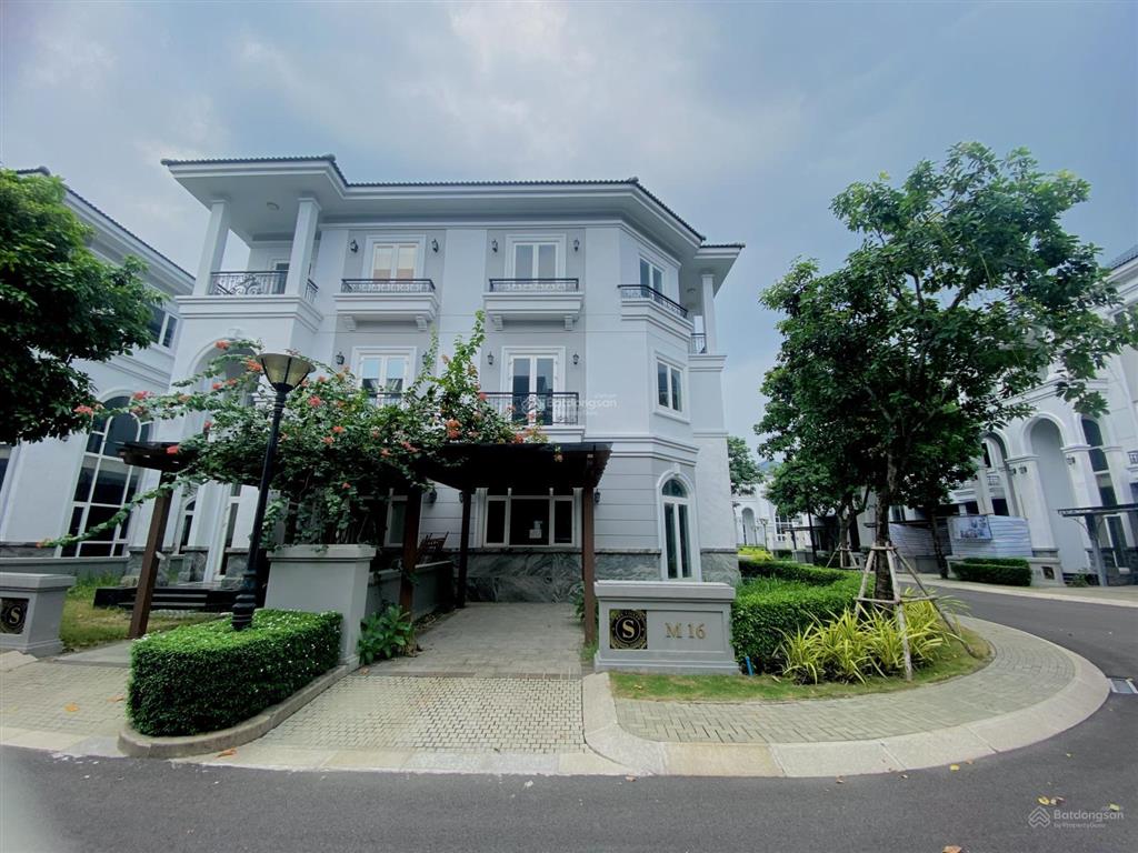 Phodong village quận 2 bán căn biệt thự 3 mặt tiền sol villas giá 22,2 tỷ. hotline 0908 137 ***