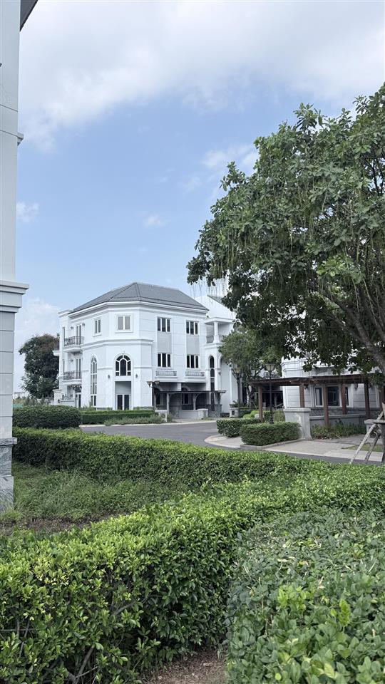 Phodong village quận 2 bán căn biệt thự 3 mặt tiền sol villas giá 22,2 tỷ. hotline 0908 137 ***