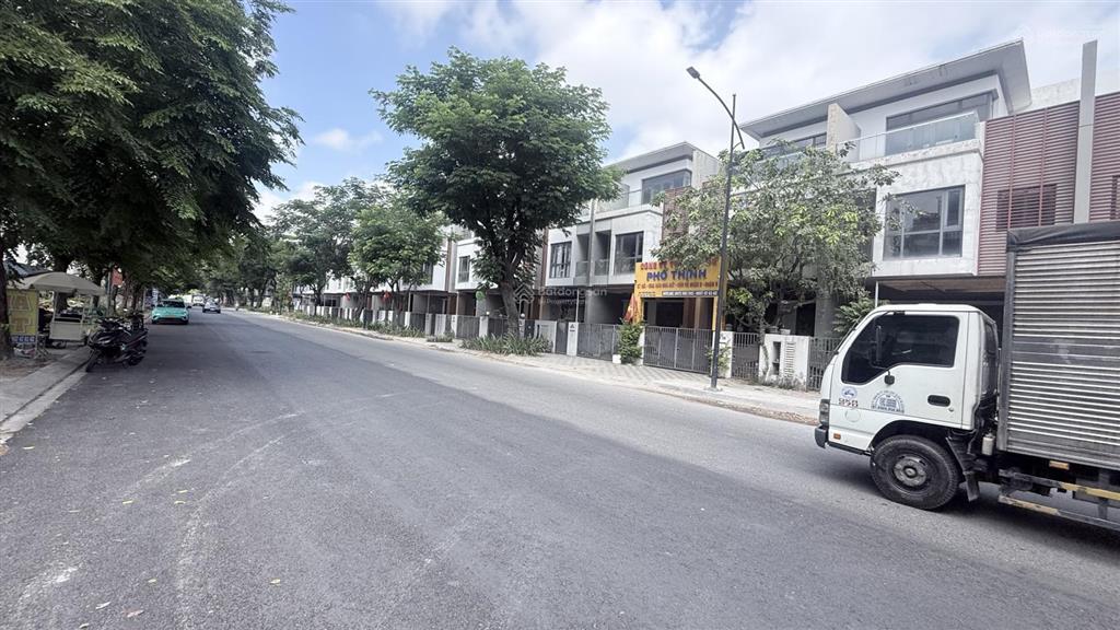 Bán biệt thự vườn phố đông village full nội thất, đường muồng tím. giá tốt 13,8tỷ  0908 137 ***