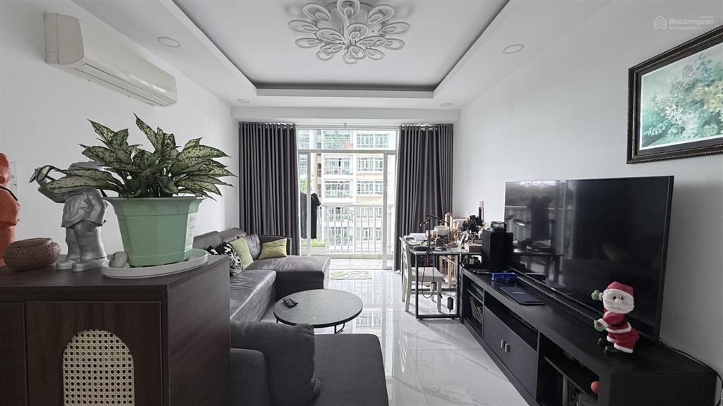 Bán nhanh căn hộ new saigon  hagl3 126m, full nội thất giá chỉ 5 tỷ 3 có sổ.  0908 137 ***