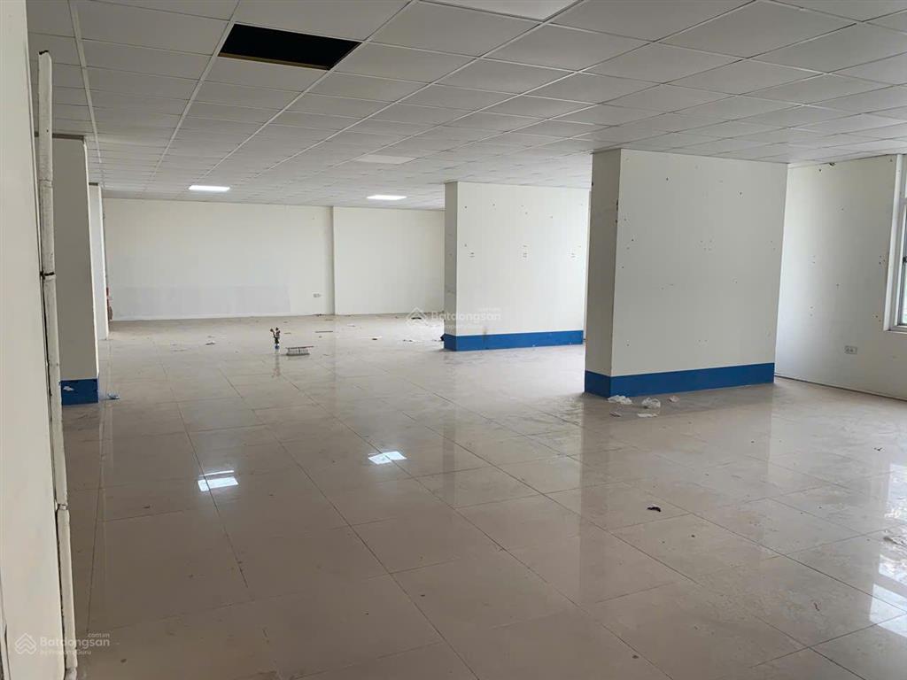 Cho thuê văn phòng tầng 2 tòa nhà 25 lạc trung