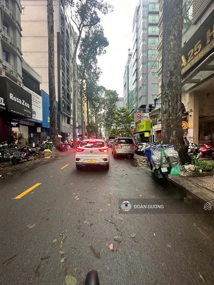 Siêu vị trí lõi trung tâm! mt đường bùi thị xuân, bến thành, q1. dt 4*24m, kc 4 tầng. chỉ 61 tỷ