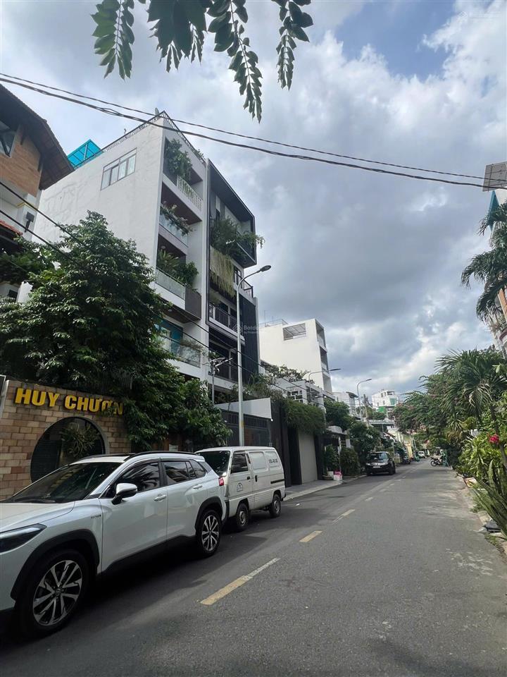 Villa mặt tiền đường khu cư xá bắc hải, q.10. dt 8*25m. hầm  3 tầng, st. giá chỉ 41 tỷ