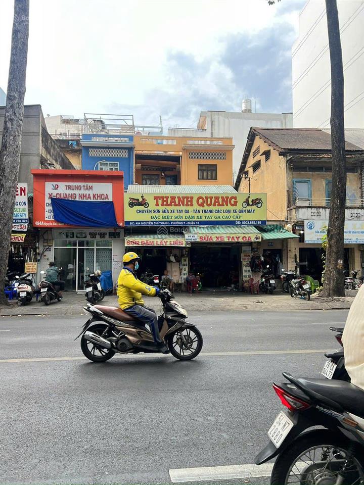 Mặt tiền cấp 4 đường nguyễn chí thanh, p.7, quận 10. dt 8*30m. đối diện bệnh viện chợ rẫy