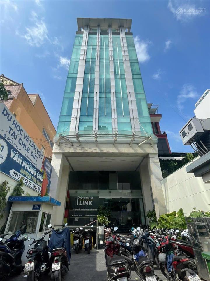 Building 2 mặt tiền trước sau đường cộng hòa, kc 2 hầm, 11 tầng nổi. hđt 500 triệu/th (roi 3,5%)