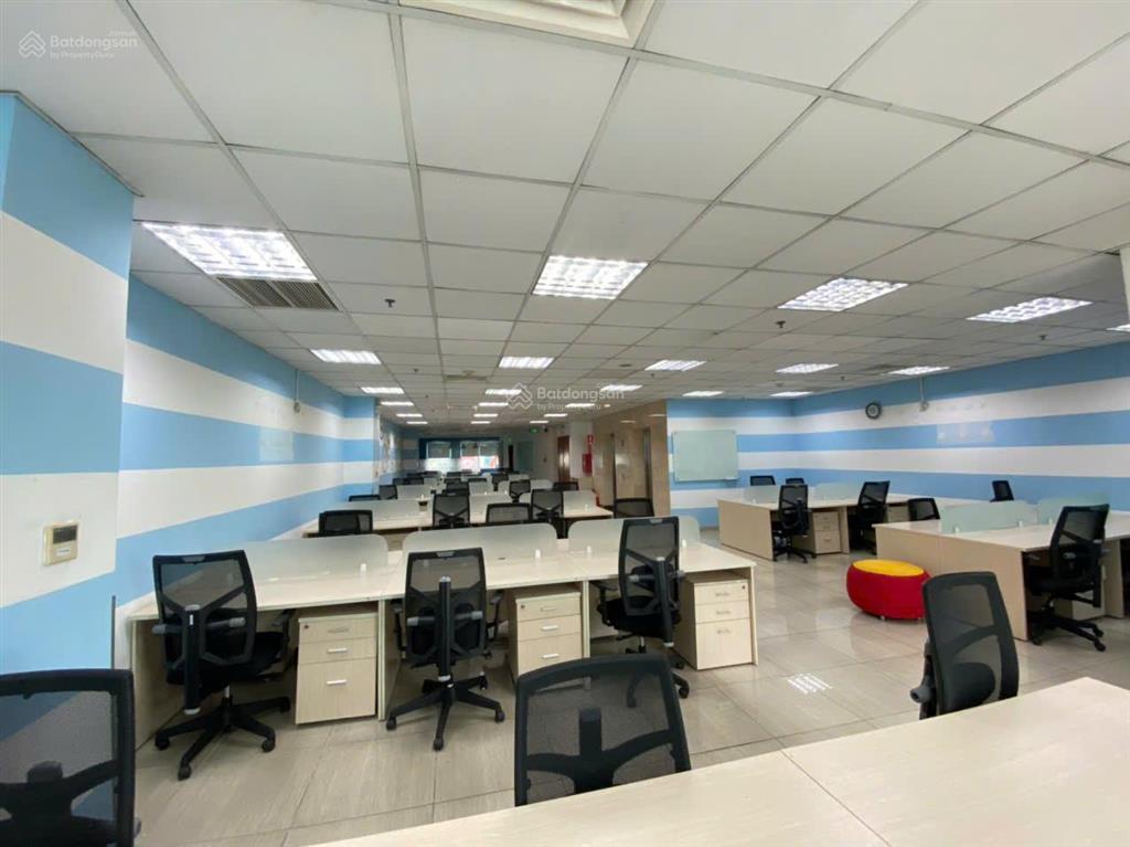 Building 2 mặt tiền trước sau đường cộng hòa, kc 2 hầm, 11 tầng nổi. hđt 500 triệu/th (roi 3,5%)