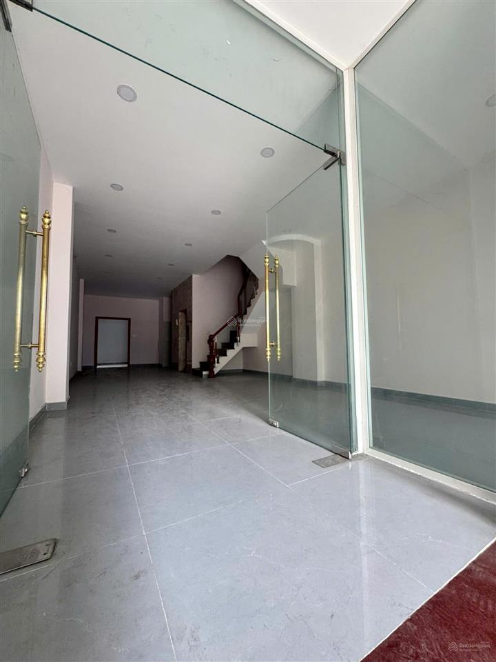 Tòa nhà mt lý thái tổ quận 10. dt 5x22m. kc hầm  6 lầu, mái che. đáng mua nhất bây giờ