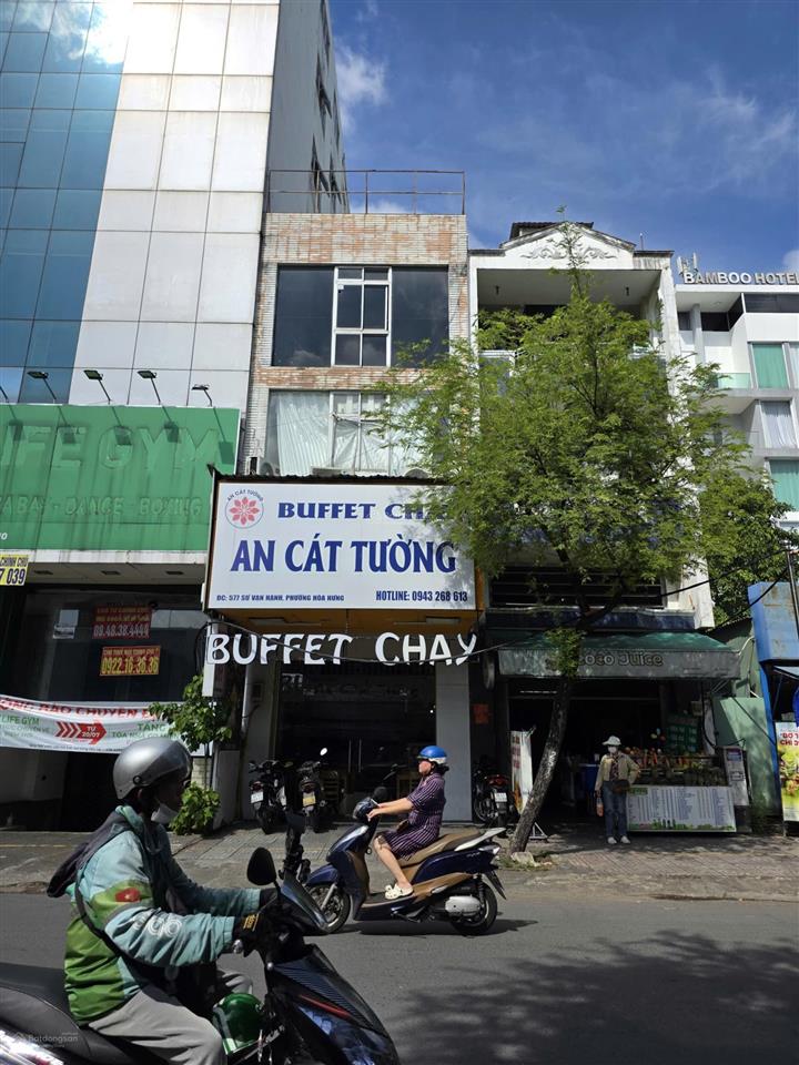 Bán nhà mặt tiền lớn đường sư vạn hạnh, p.12, quận 10. dt 8,2*15m. hđt 100tr/th