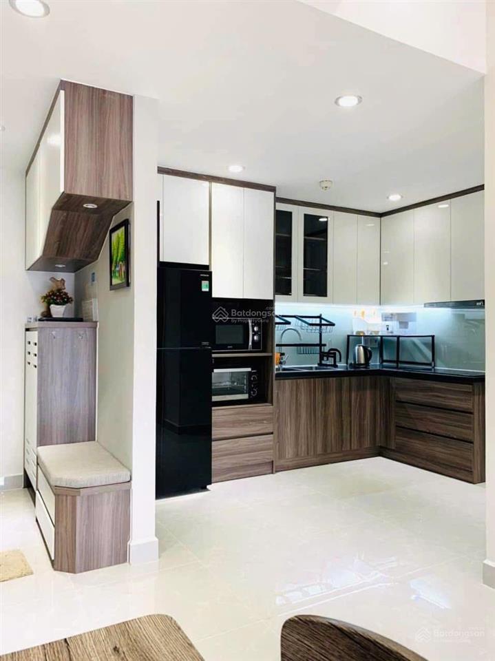 Saigon south bán căn hộ 2pn . giá rẻ 6,2ty. 76m2.  0932 011 ***