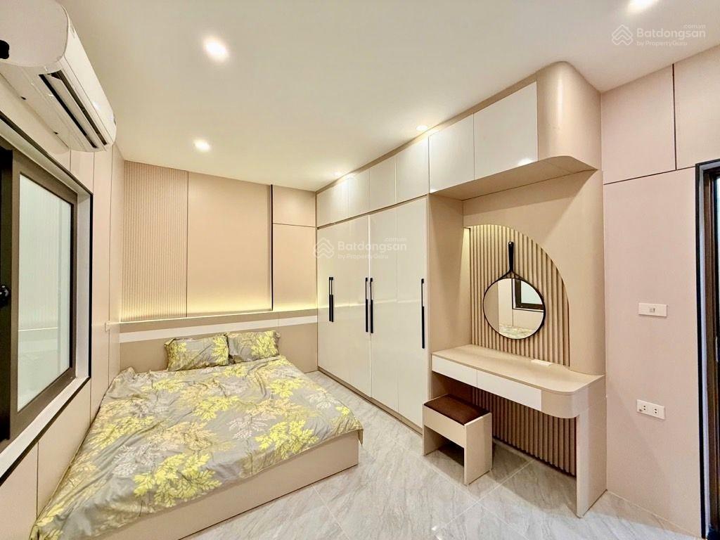 Bán nhà tt quỳnh mai, hai bà trưng 95m2, ô tô đỗ cửa, nhỉnh 4 tỷ