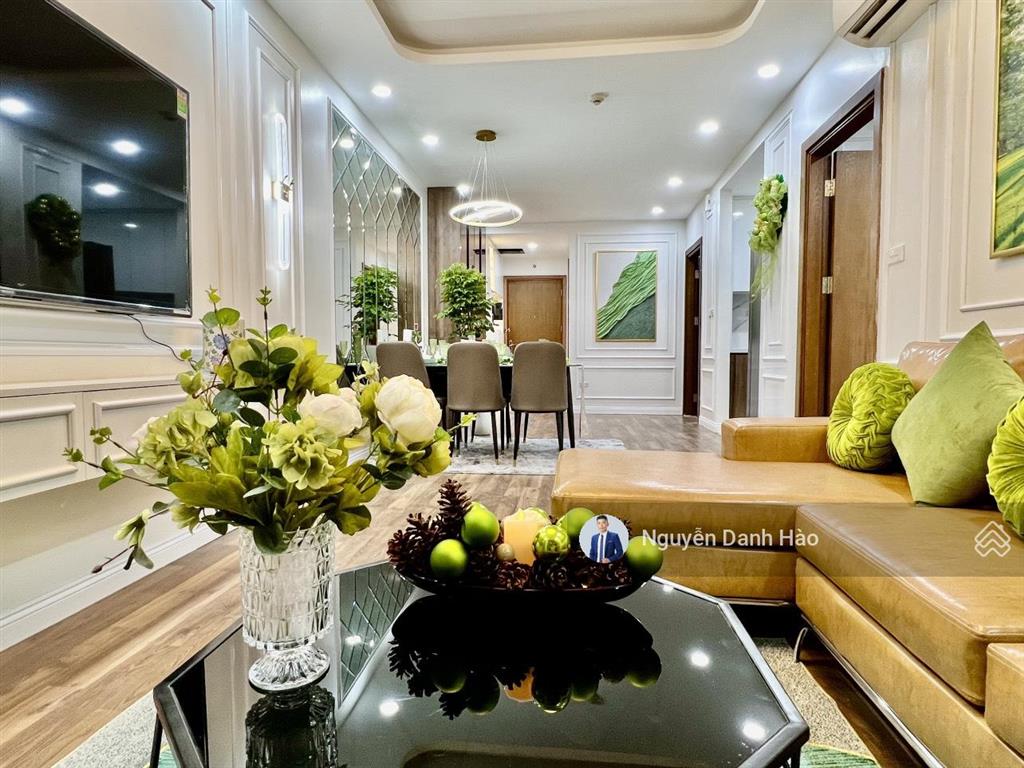 Cần tiền bán gấp căn hộ, giá thương lượng mạnh  3pn 80m2 30t cầu giấy sẵn sổ giao dịch ~ 6.2 tỷ