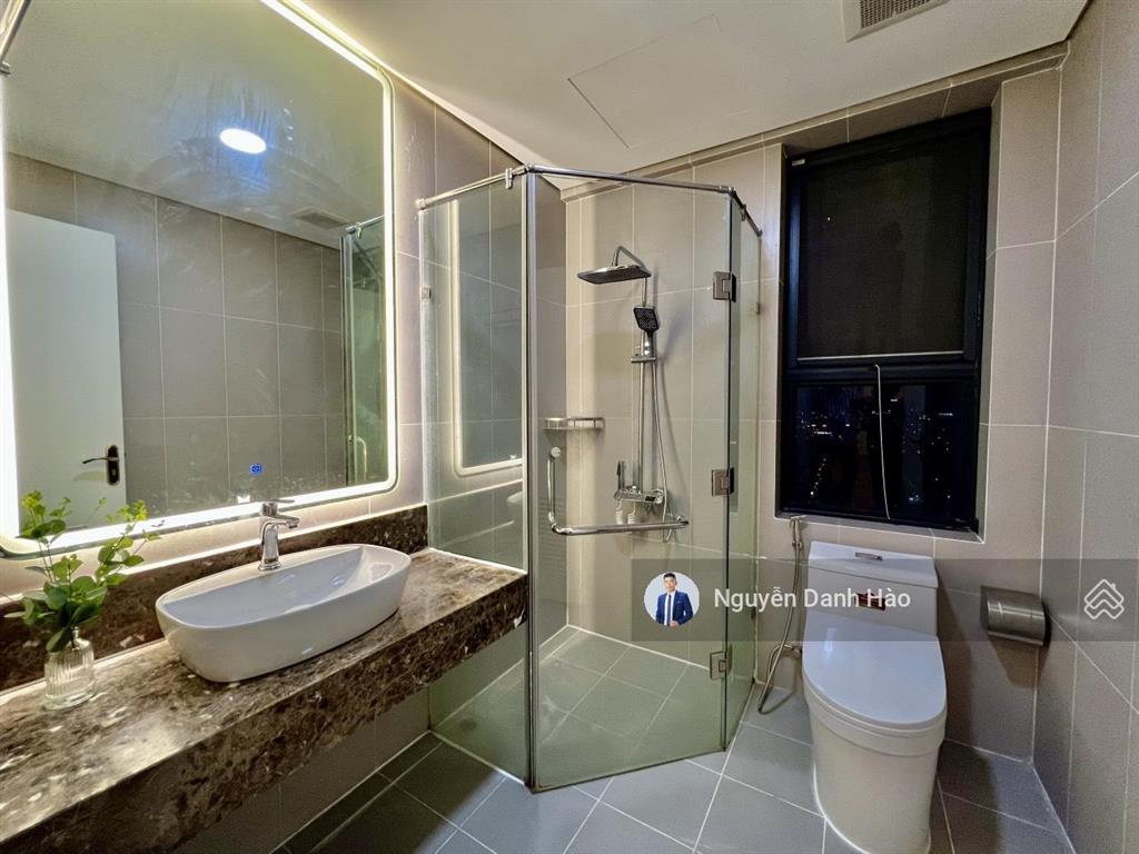 Cần tiền bán gấp căn hộ, giá thương lượng mạnh  3pn 80m2 30t cầu giấy sẵn sổ giao dịch ~ 6.2 tỷ