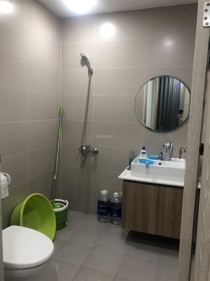 Cần bán căn góc cc bàu cát ii hồng lạc q.tb. dt 54m2 2 phòng ngủ. sh. giá 2,4 tỷ