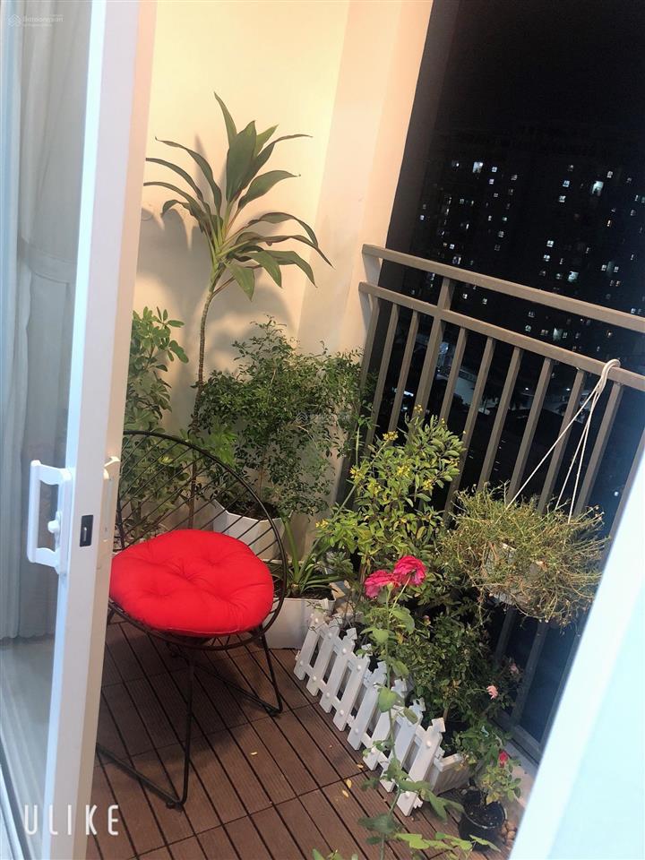 Cần bán căn góc cc bàu cát ii hồng lạc q.tb. dt 54m2 2 phòng ngủ. sh. giá 2,4 tỷ