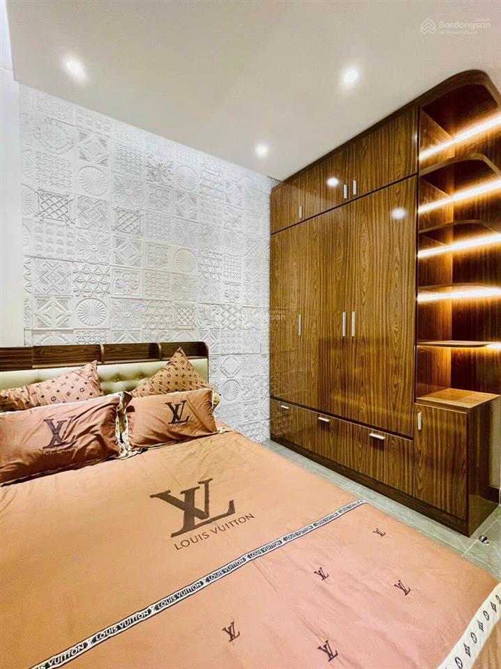 Cho thuê nhà hxt 1 trệt lửng 3 lầu st full nội thất nguyễn văn lượng p10 gò vấp có thang máy