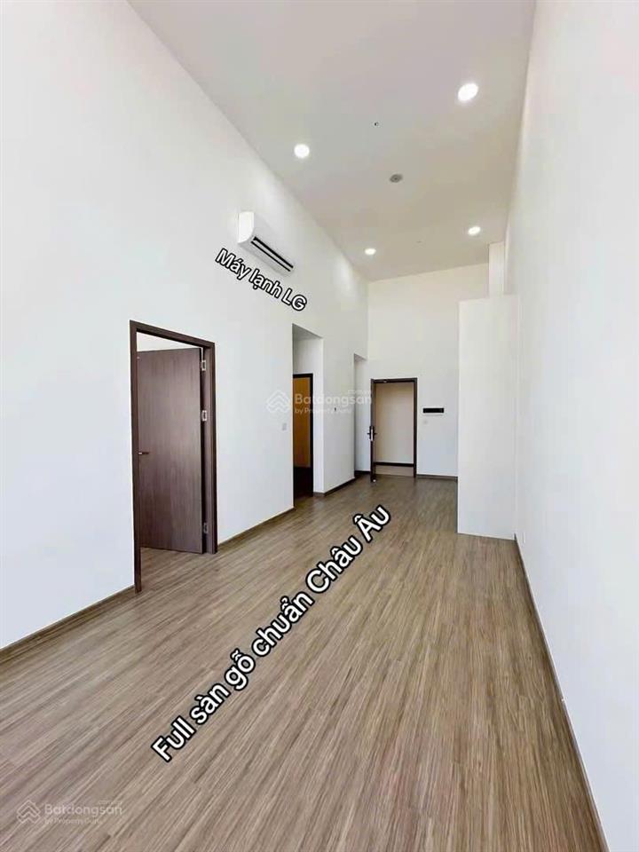 Chính chủ cần sang lại căn cao trần 2pn1wc giá chỉ 3,250 tỷ full thuế phí