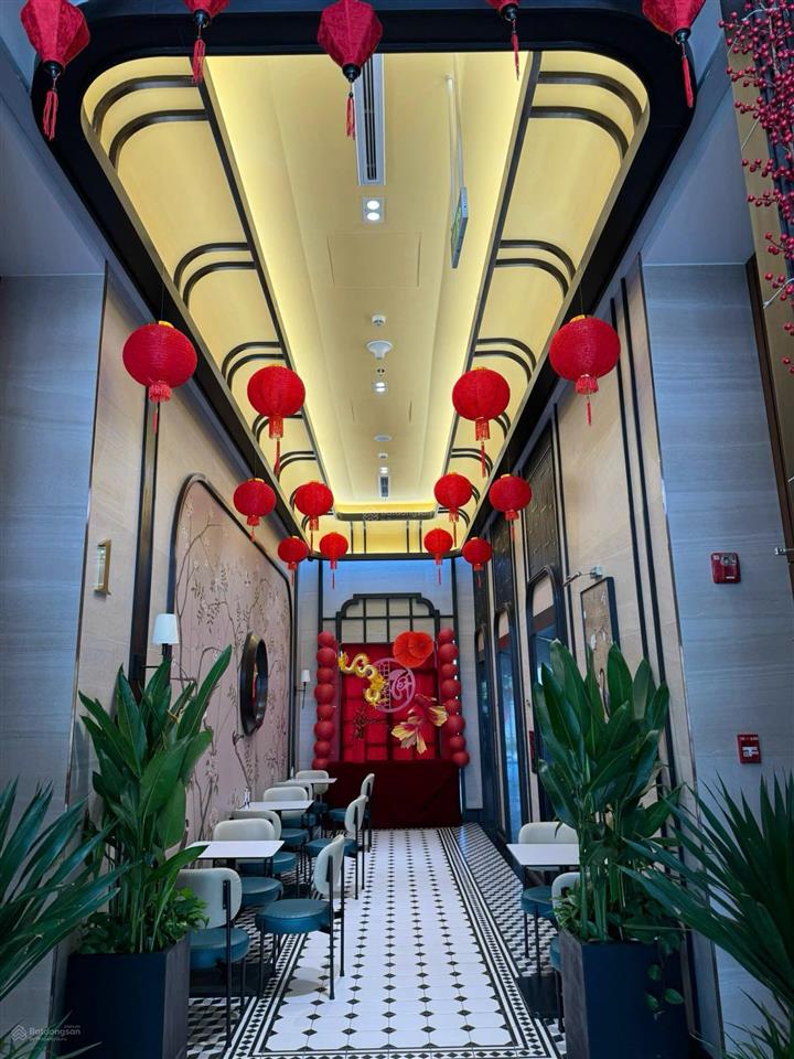 Nhà y hình, full nội thất sang trọng, đẳng cấp