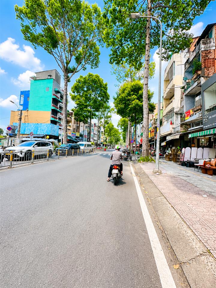 4,5 x 23m nhà 2 tầng mtkd đoạn đẹp ngô gia tự q10. giá 36 tỷ. tl
