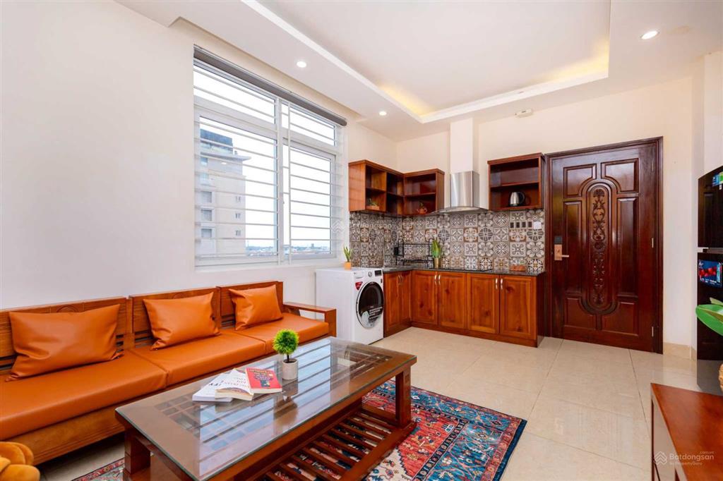 Căn hộ 1 phòng ngủ riêng (70m2) full nội thất