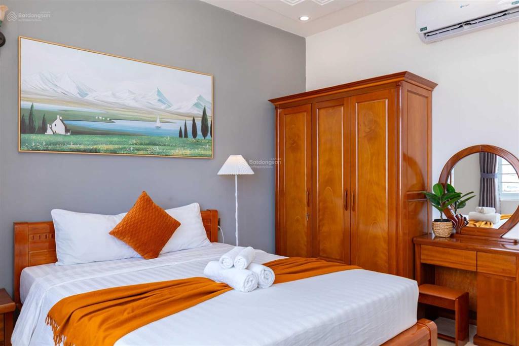 Căn hộ 1 phòng ngủ riêng (70m2) full nội thất