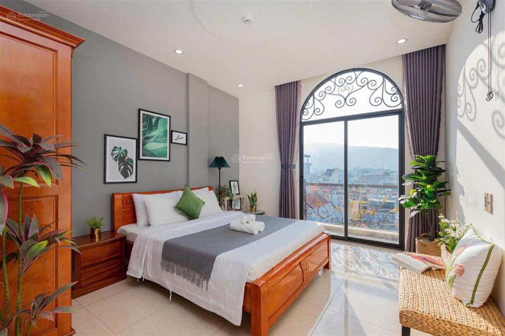 Căn hộ 1 phòng ngủ riêng (70m2) full nội thất