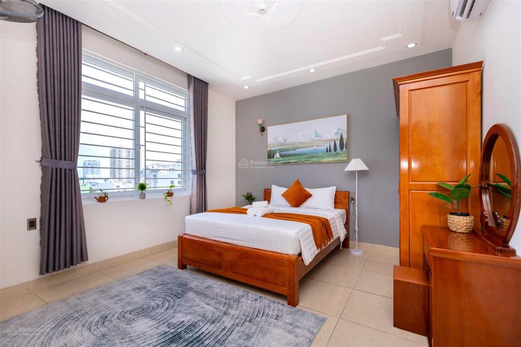 Căn hộ 1 phòng ngủ riêng (70m2) full nội thất