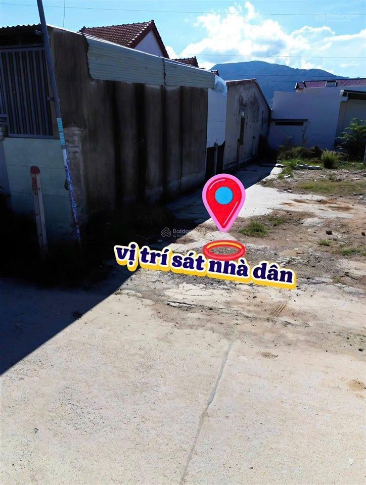 Giá rẻ 790 triệu ngay khu biệt thự xã suối cát.  0333 039 ***
