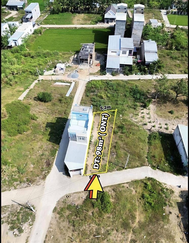 Bán nhanh 1tỷ050 lô đất suối hiệp.  0333 039 ***