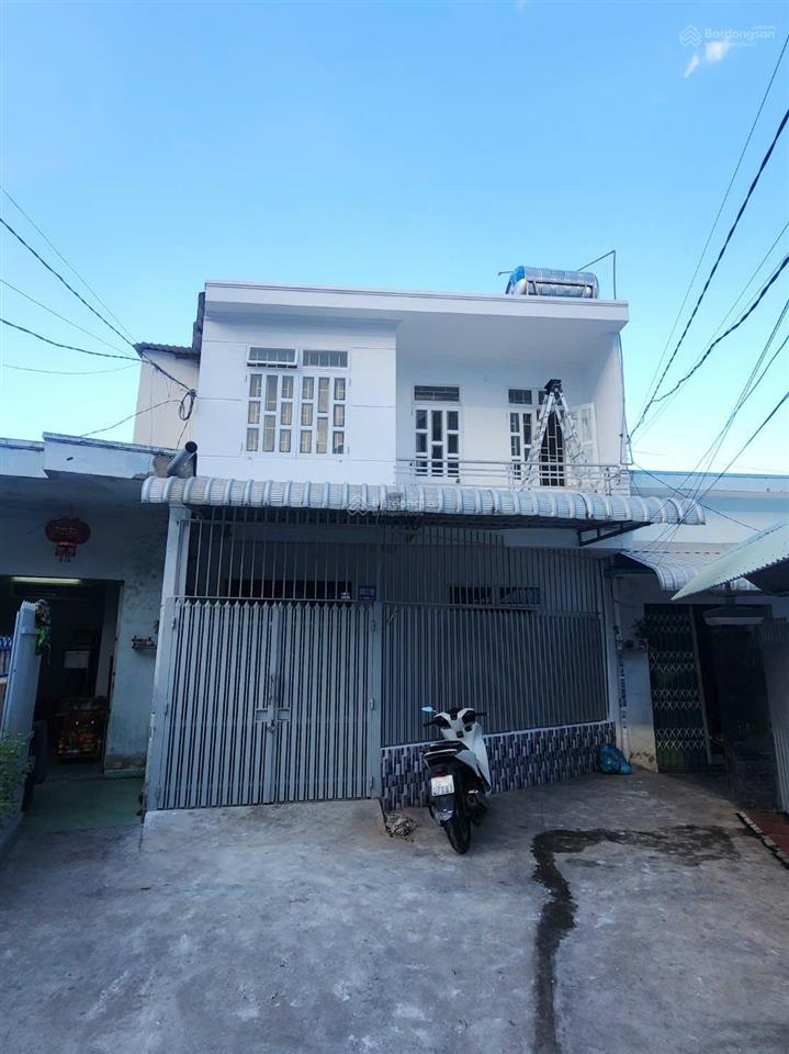 Chính chủ bán gấp !!! gần siêu thị lotte và go