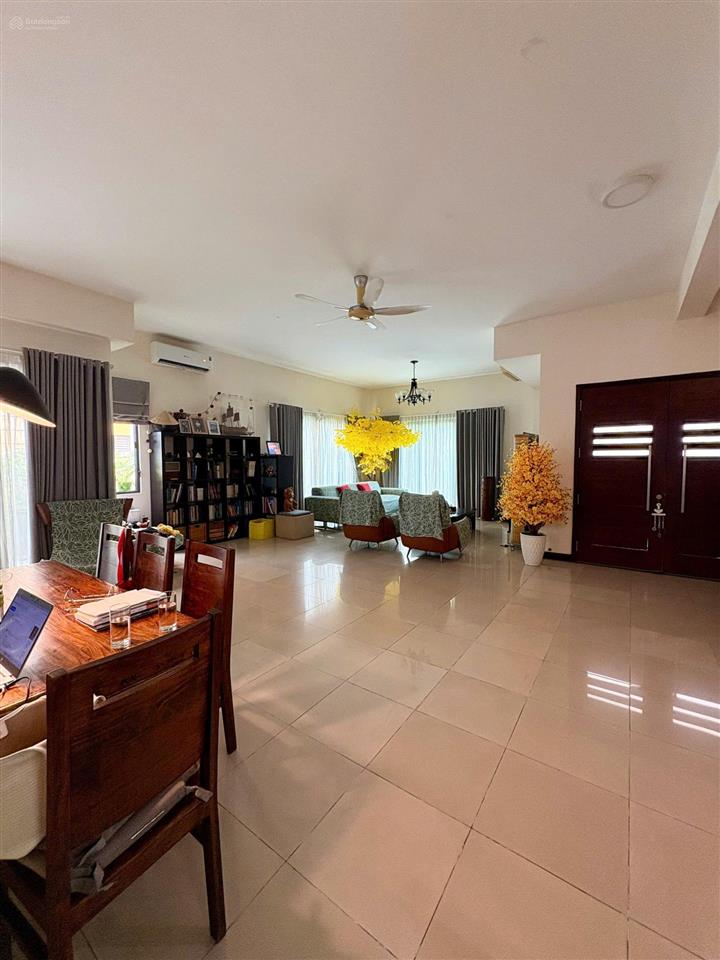 Cho thuê nhanh biệt thự riviera an phú 5pn, 280m² đất, 5pn + 6wc, giá thương lượng