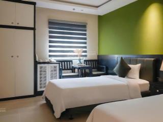 Bán khách sạn trung tâm phố tây nha trang  mặt tiền nguyễn thị minh khai  dòng tiền 120tr/tháng