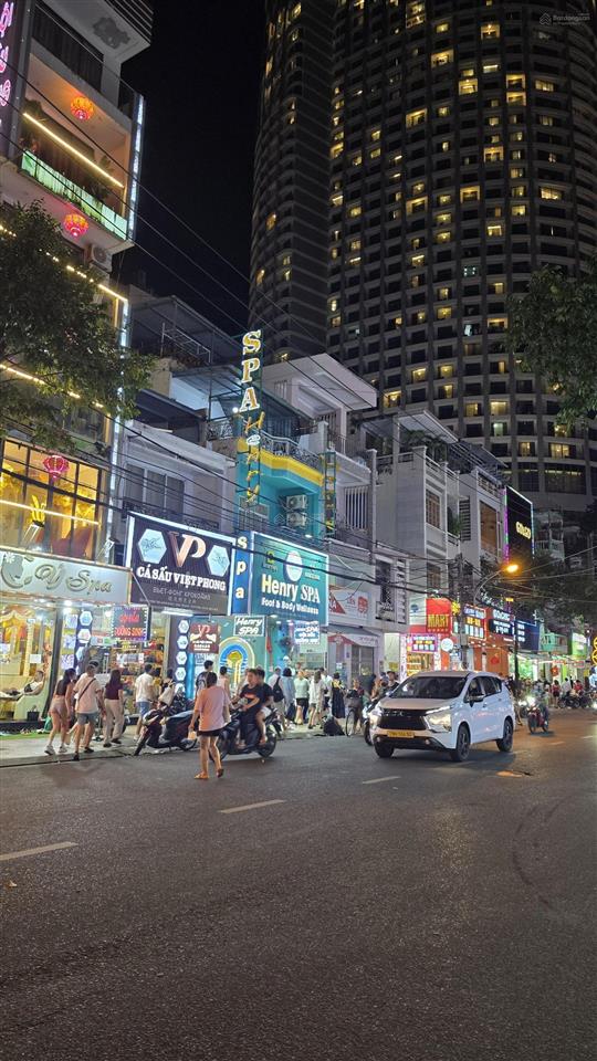 Vip, hàng hiếm, căn nhà 4 tầng vị trí kinh doanh tốt