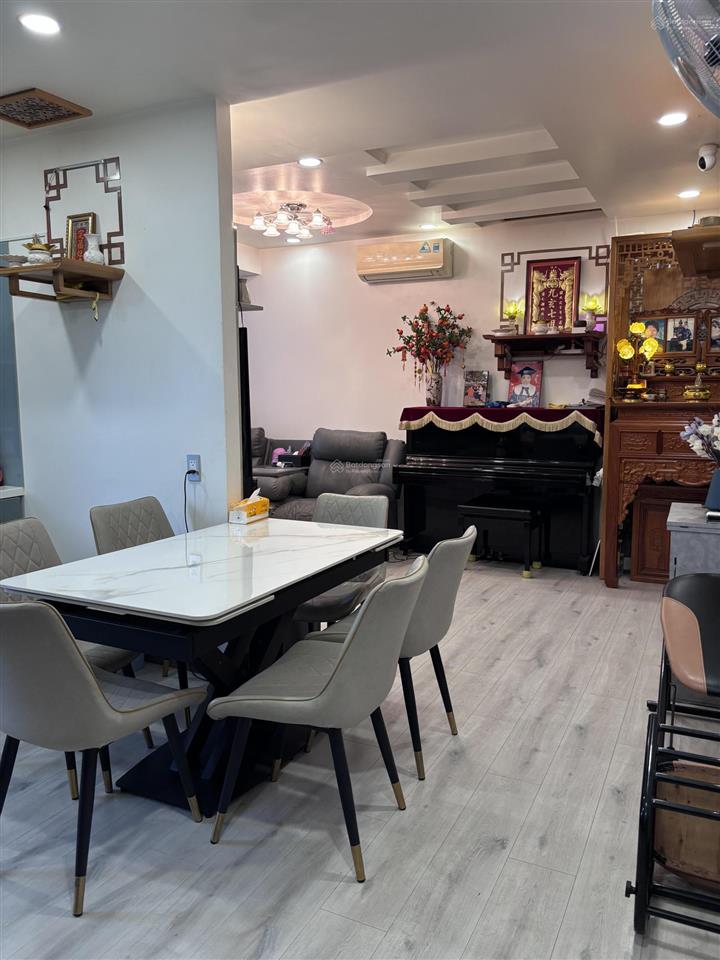 Bán cc sky garden ii, nguyễn văn linh, 91m2  3pn, 2wc, chính chủ