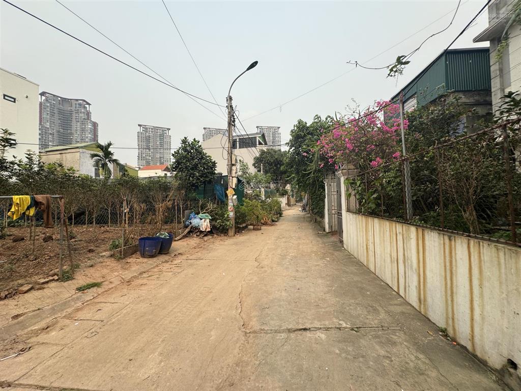 Siêu phẩm thần tài lớn tại làng hoa phụng công, đường ô tô tránh, 79m2 đẹp nhất khu
