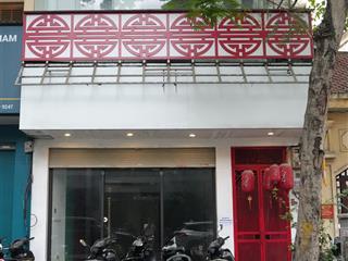 Cho thuê nhà mặt phố 100m2 cực vip  phố hàng chuối làm kinh doanh, văn phòng. 0978 863 *** a giang